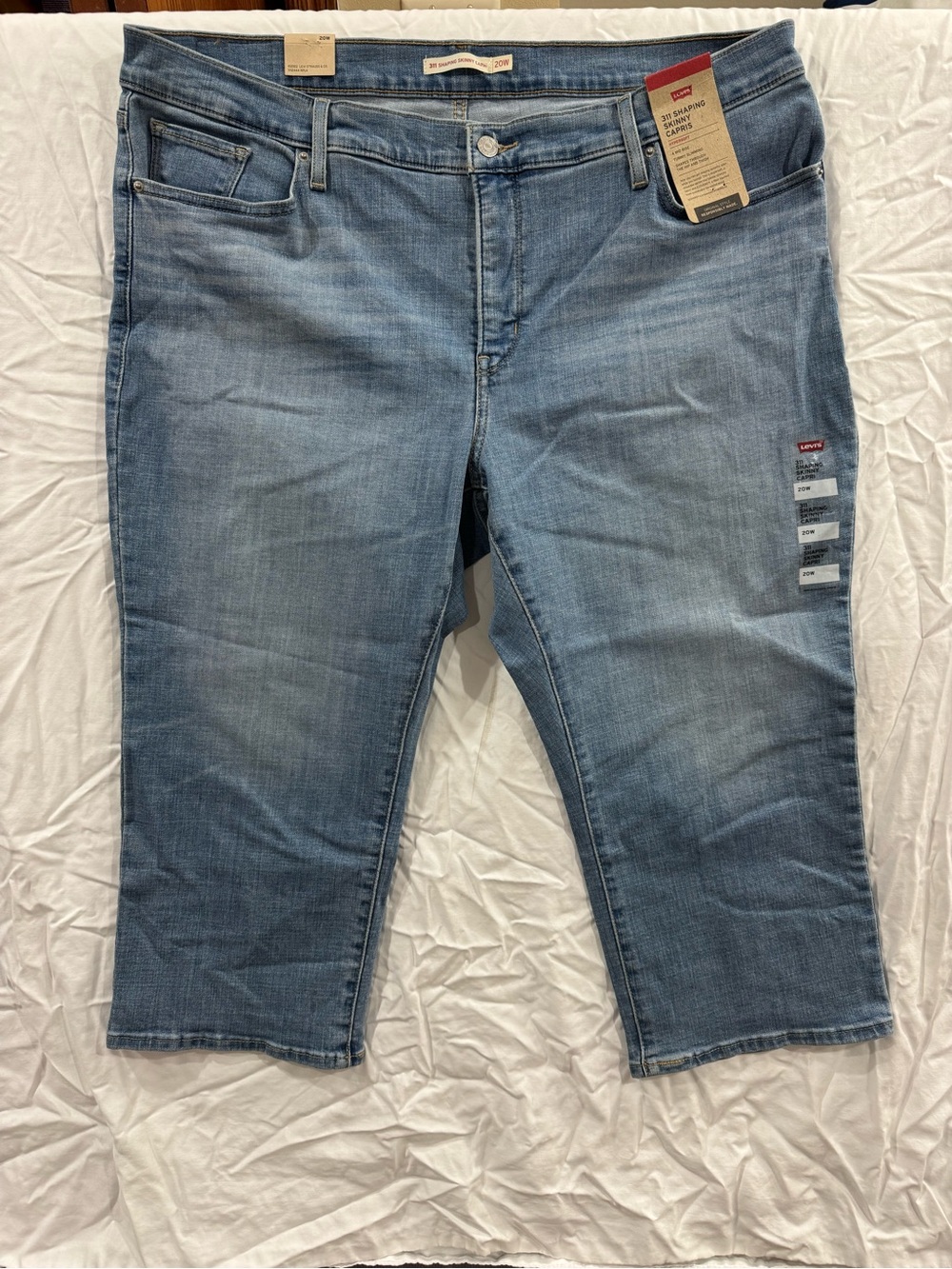 Levi's Women's Slim Light Blue Cropped Jeans
